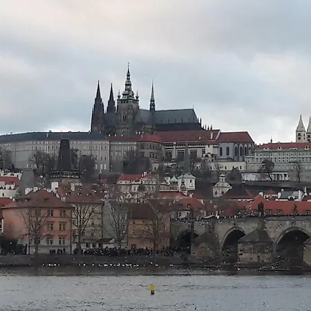 Letna Apa 20 Minutes To Center Daire Prag